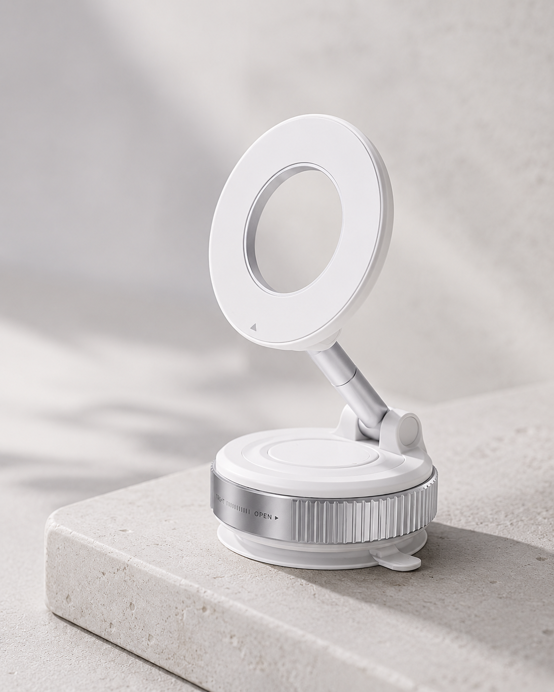 Mounera GripLock™ — Vacuum Car Phone Mount
